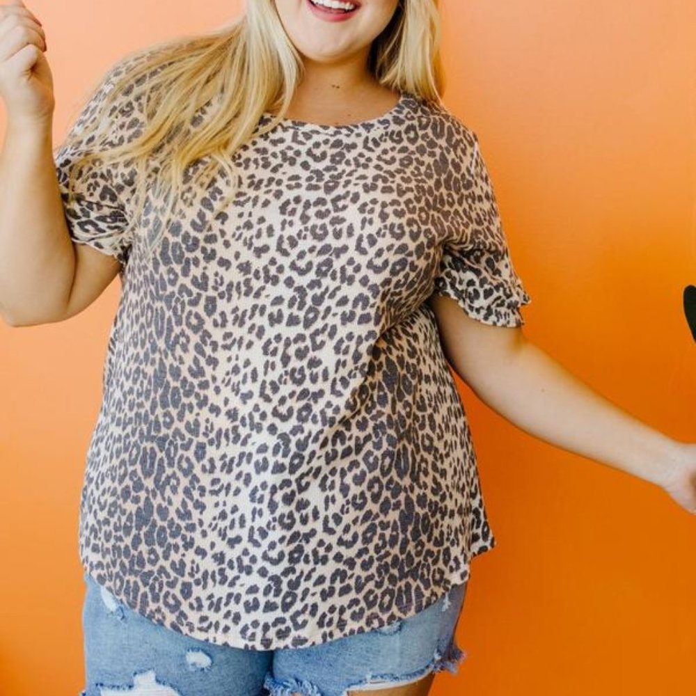 Ruffle Sleeve Leopard Print Top